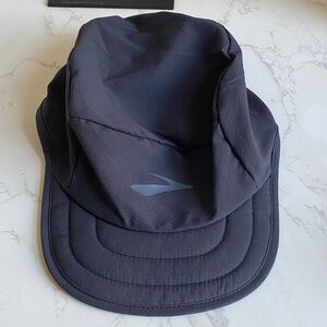 Brooks Dark Gray Cap